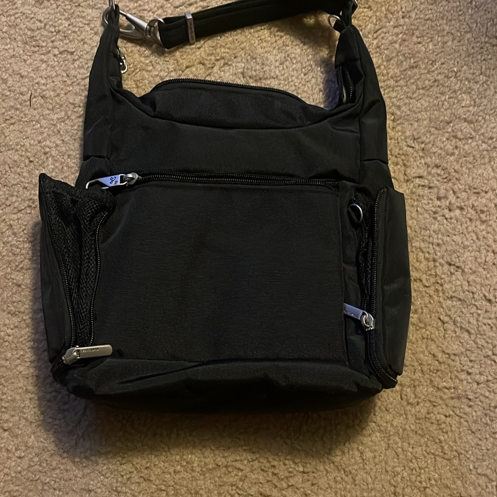 Travelon anti-theft classic messenger crossbody bag